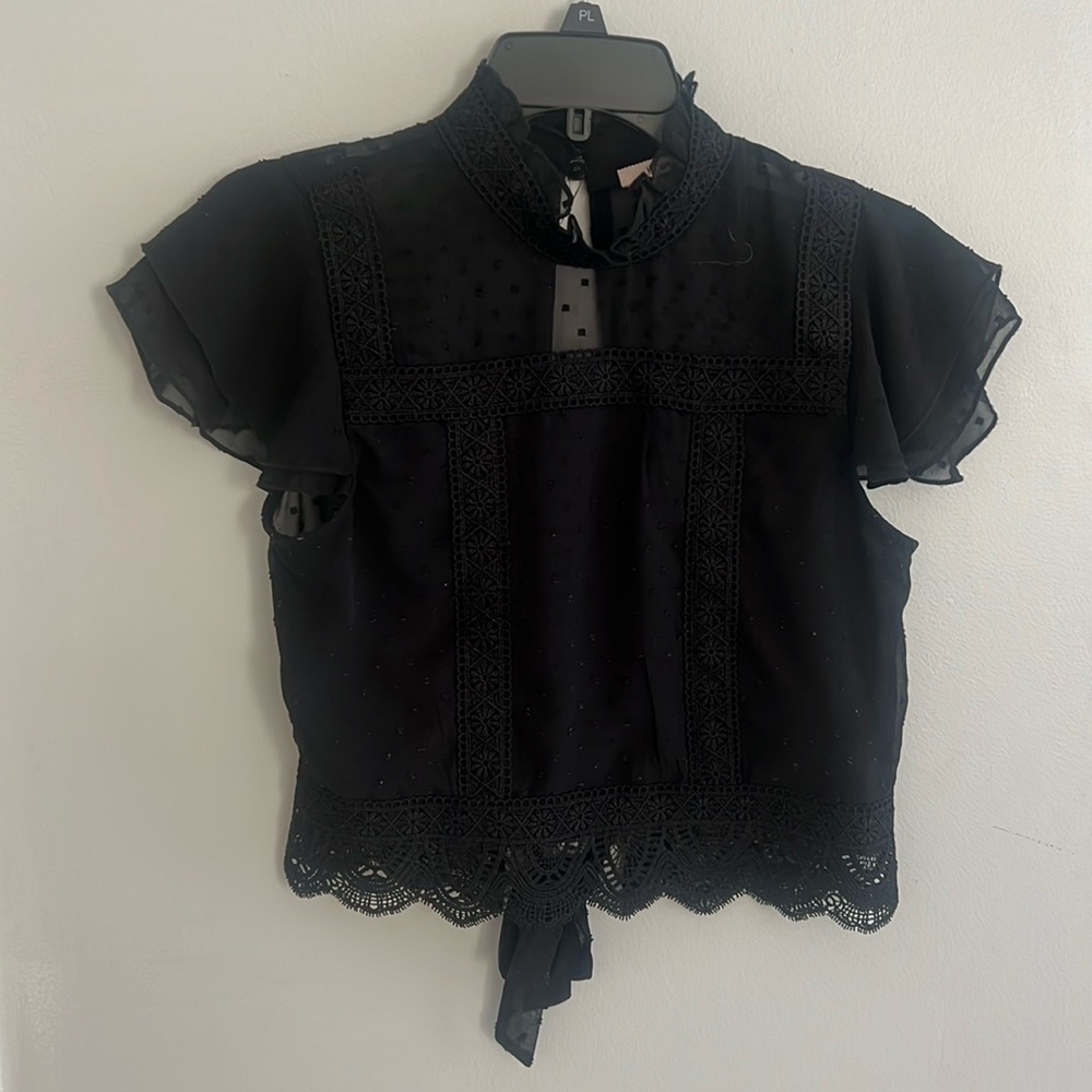 Black Lacy, Transparent Top